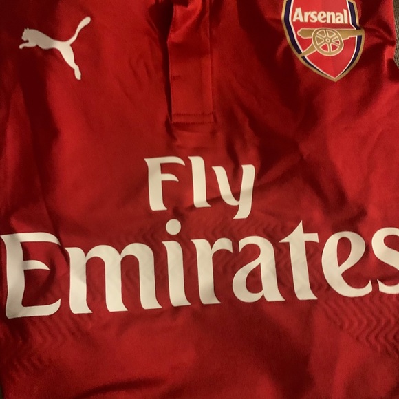 Arsenal home Jersey - Picture 3 of 6